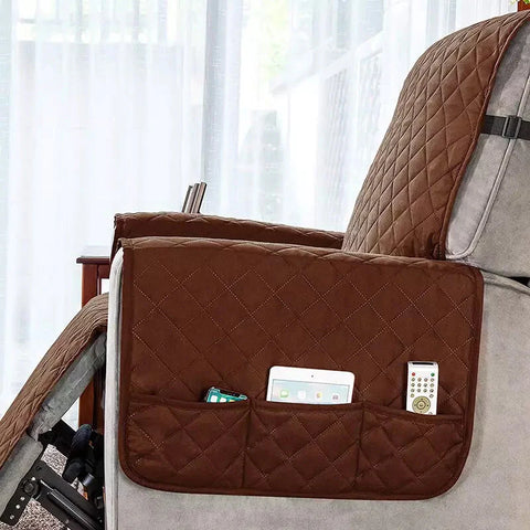 Side pockets on the armchair cover for added convenience